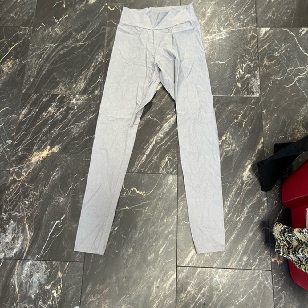Agnes B. Light Gray pants